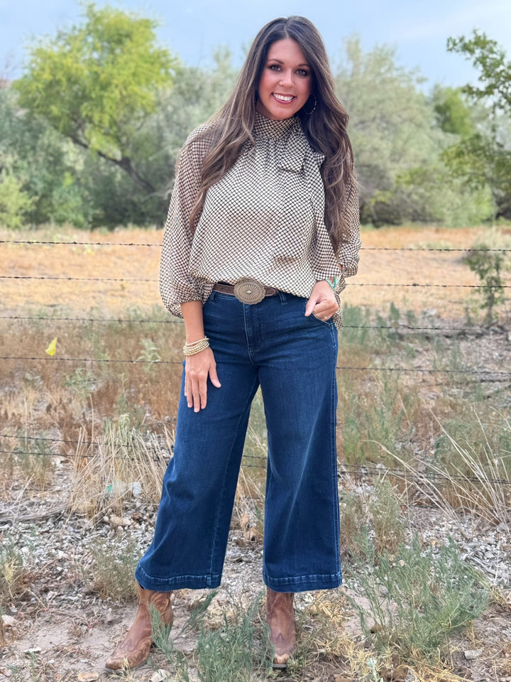 Meredith Black & Beige Dotted Top