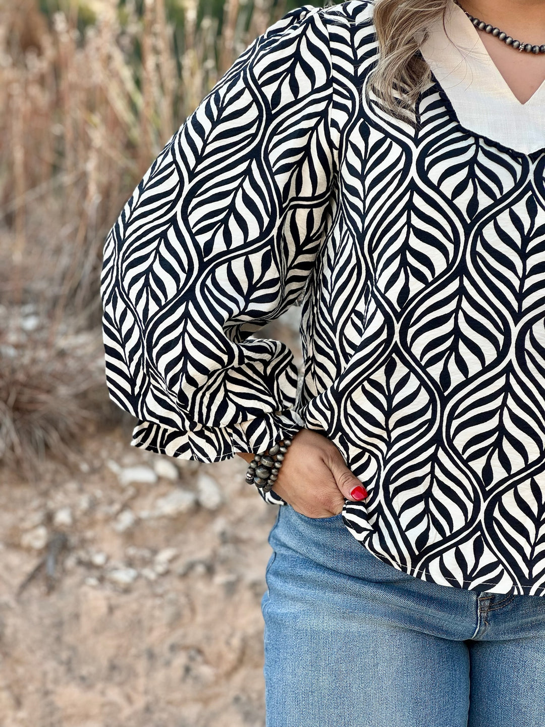 Everleigh Black & Cream Top