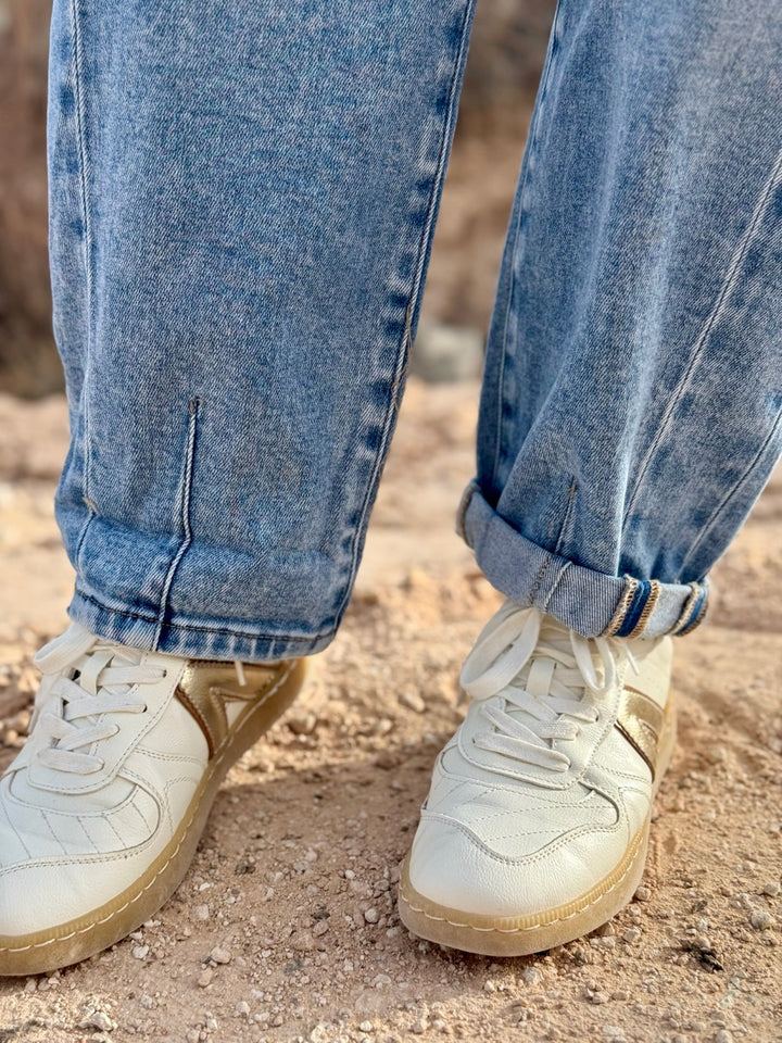 Lennon Medium Wash Barrel Jean