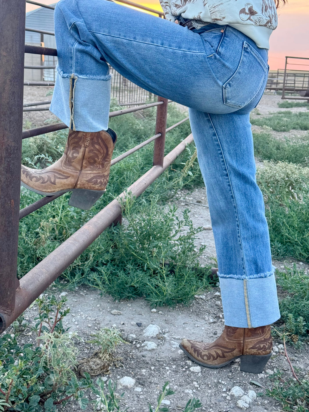 Kyra Mid Rise Jean by Risen