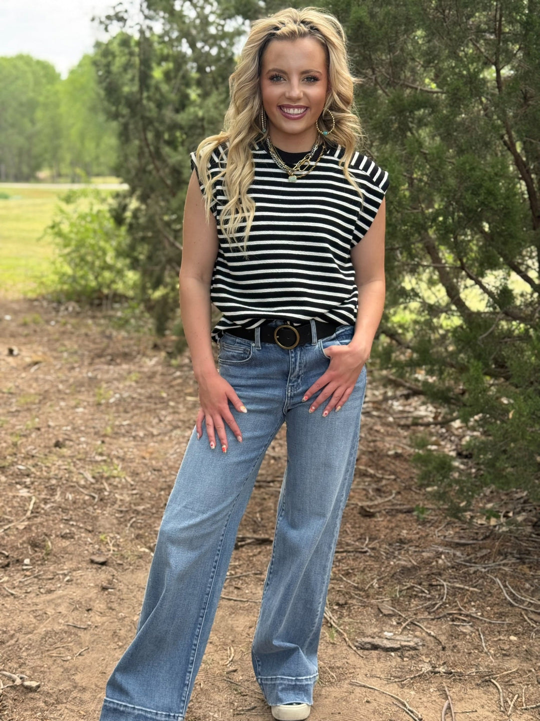 Jana Black & White Sleeveless Top