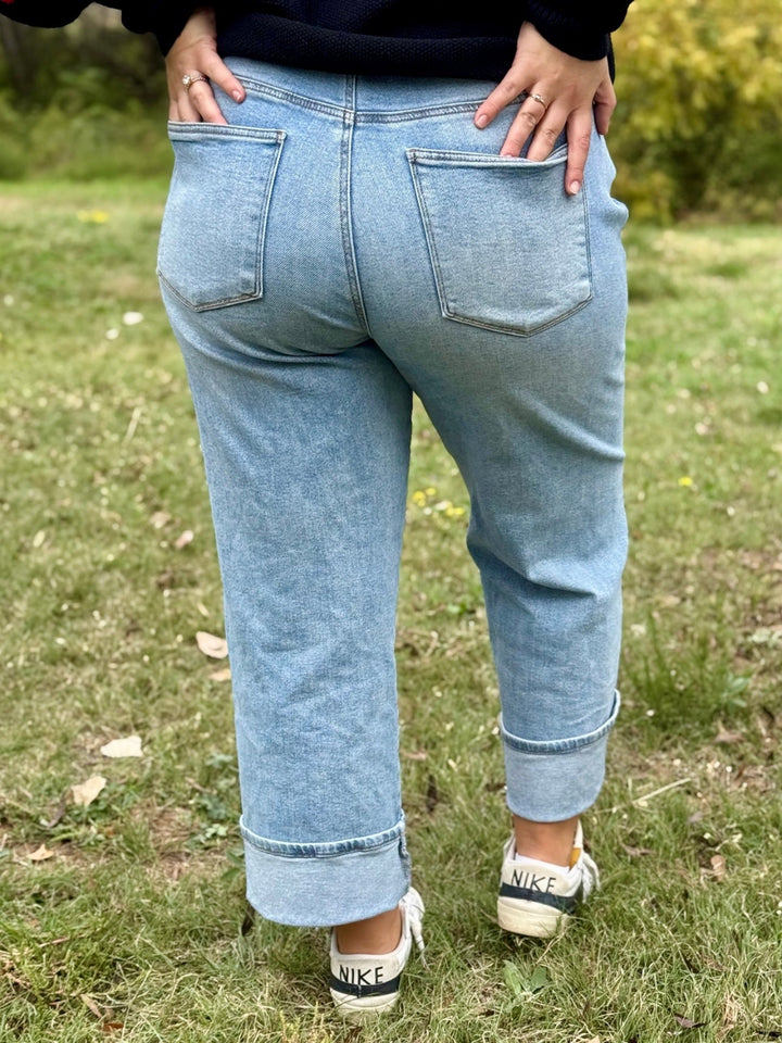 Willie Rigid Magic Straight Cut Baggy Jean by Judy Blue