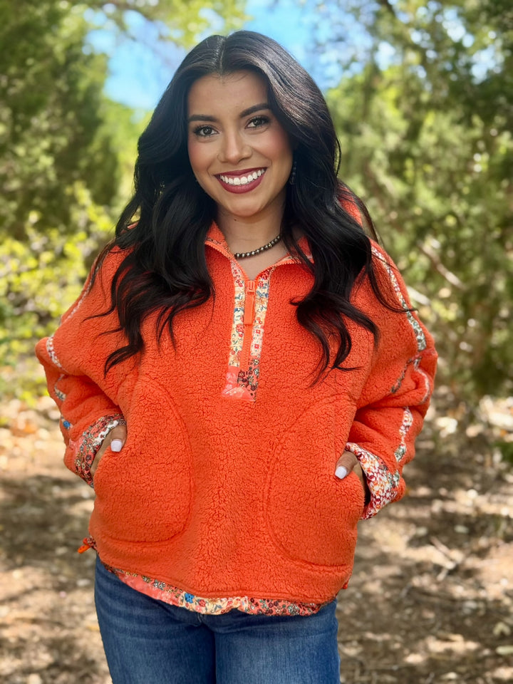 Eilene Orange Pullover
