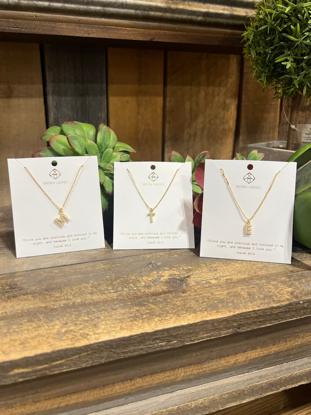 18K Gold Dainty Pearl Initial Pendant Necklace