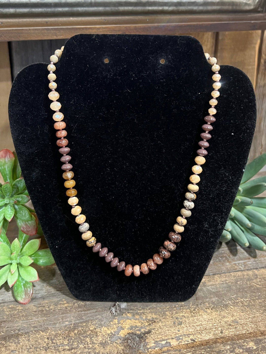 Fads Brown Necklace