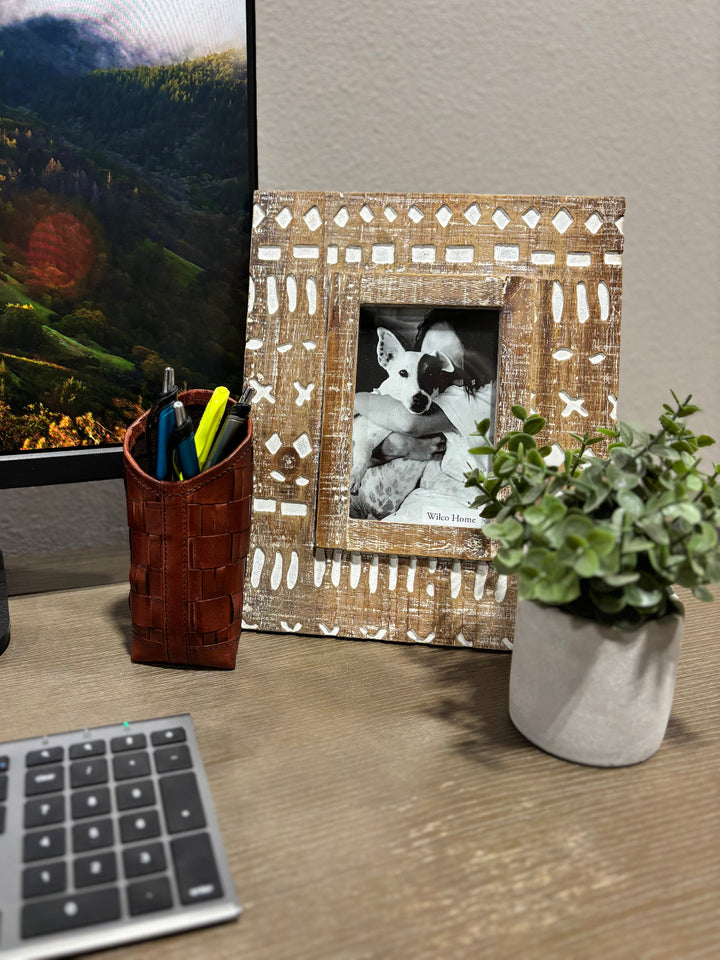 Looking Good Standing Eyeglass Holder