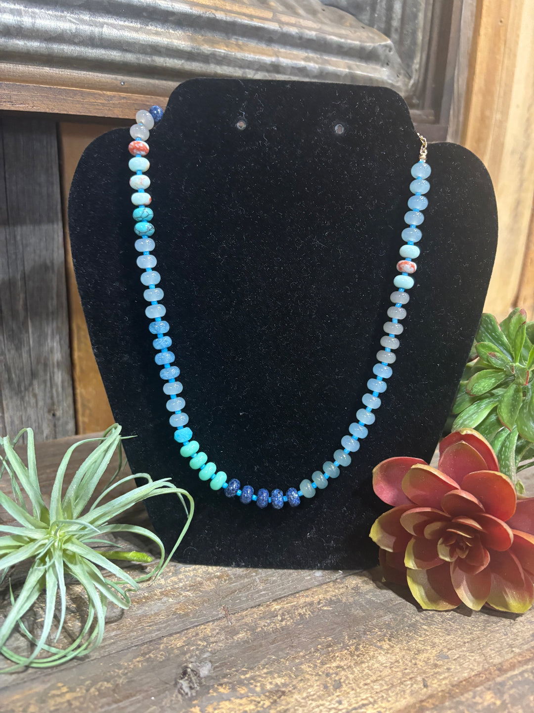 Fads Blue Beaded Necklace
