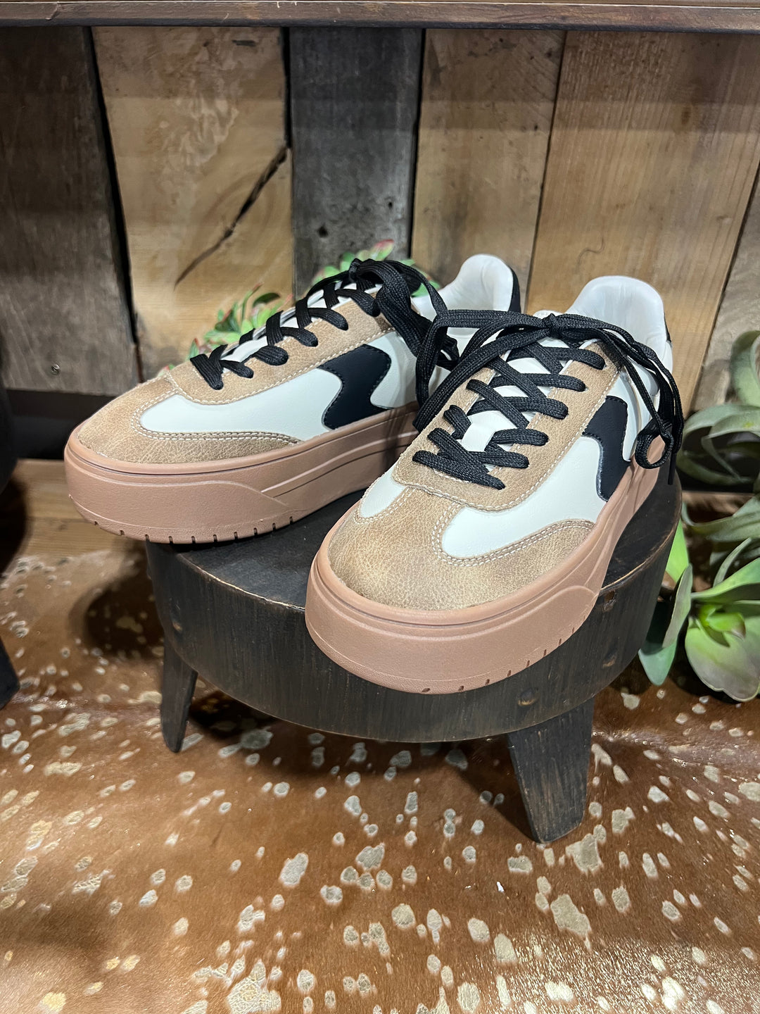 Pop Off Sneakers by Corkys