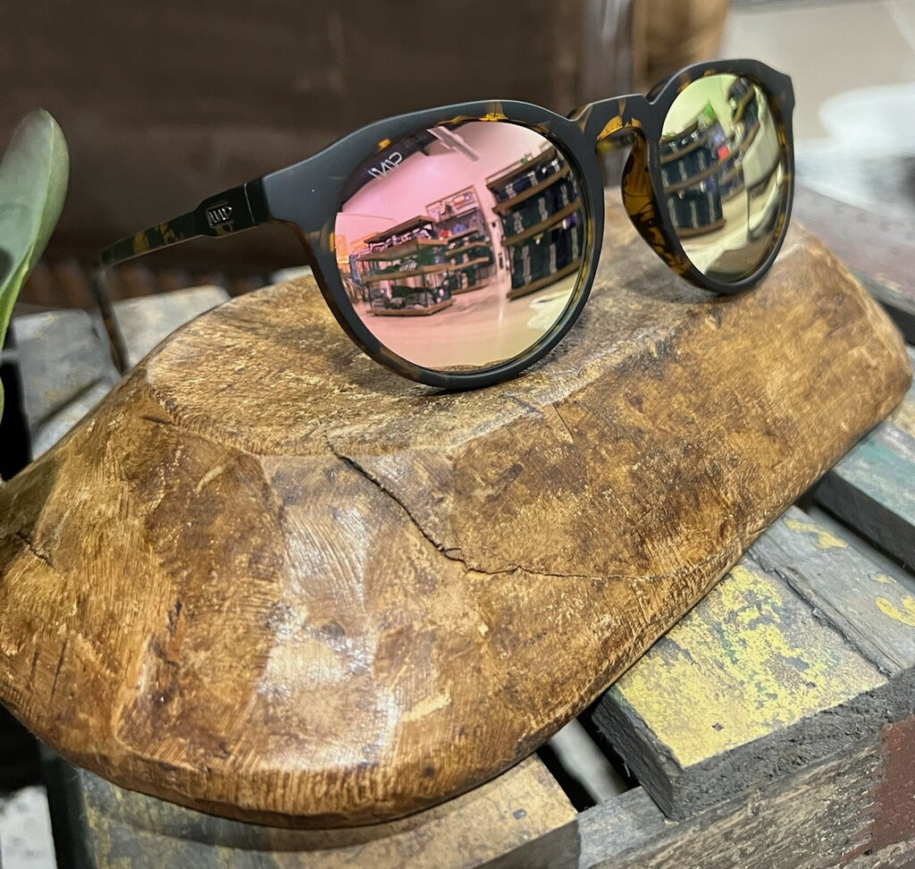 Clove Tortoise Frame/ Pink Mirror Lens Sunglasses