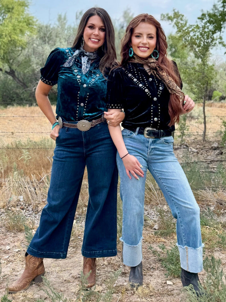 Vallejo Velvet Top