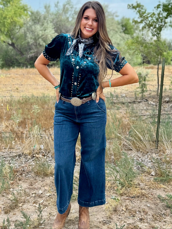 Vallejo Velvet Top