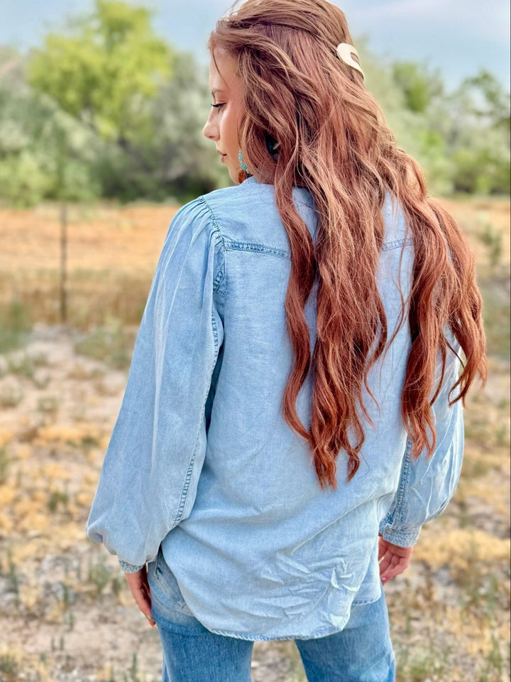 Sadie Pearl Snap Top