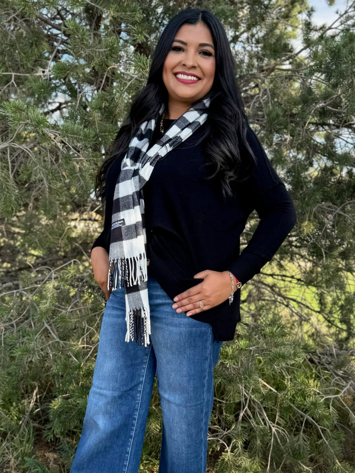 Shelly 3/4 Sleeve Black Sweater