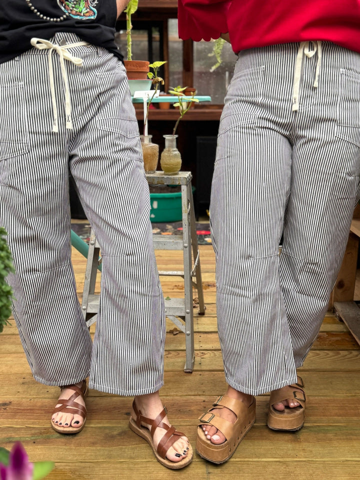 Black & White Stripe Barrel Pants