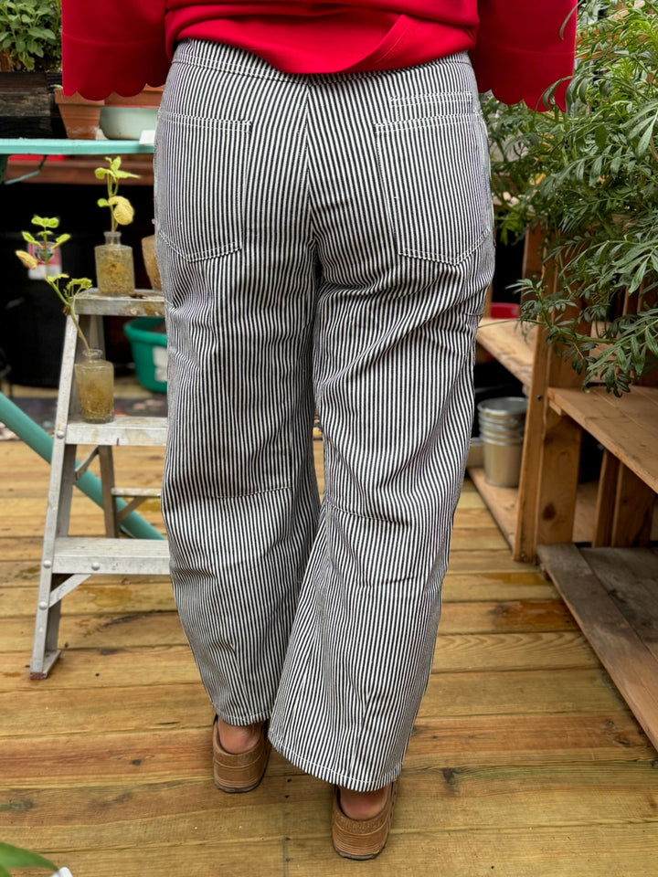 Black & White Stripe Barrel Pants