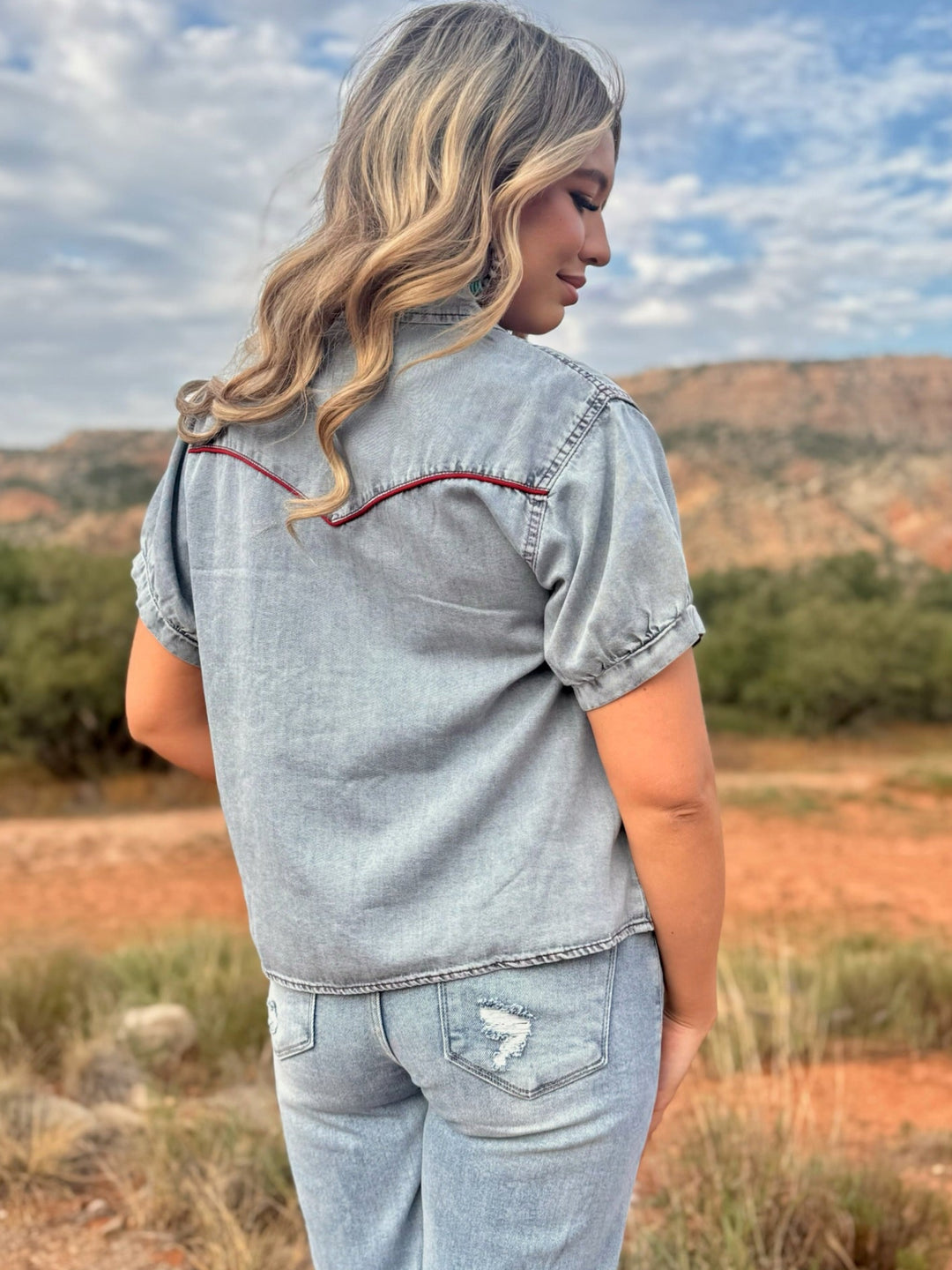 Rope Ridge Pearl Snap Denim Top