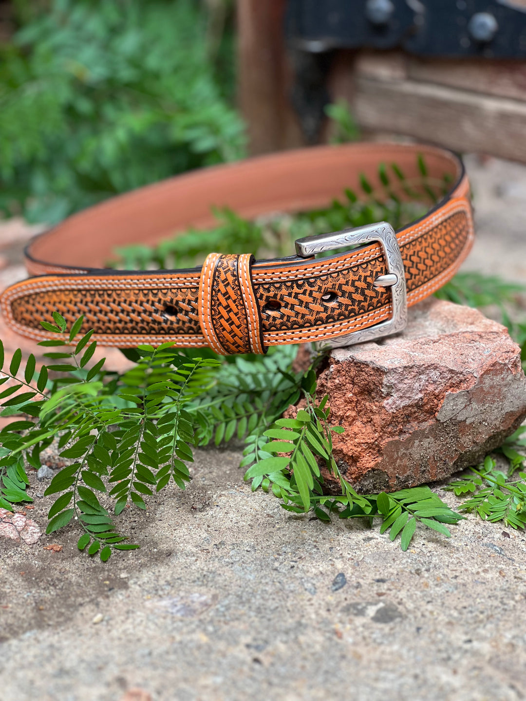 Ariat leather belt online