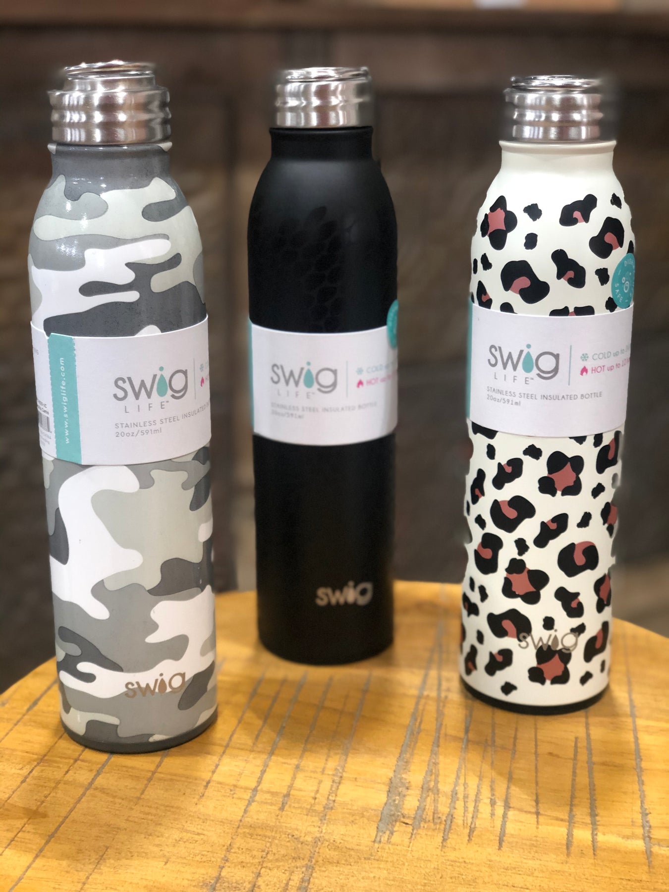 Swig Cool Camo 20oz Insulated Water Bottle