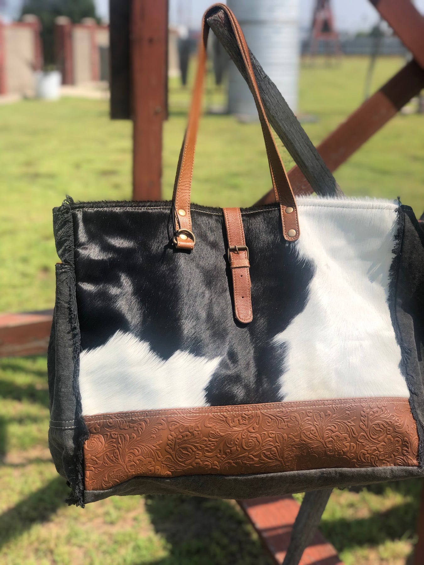 Genuine Cowhide Fanny Packs – The Cattle Baron's Boutique